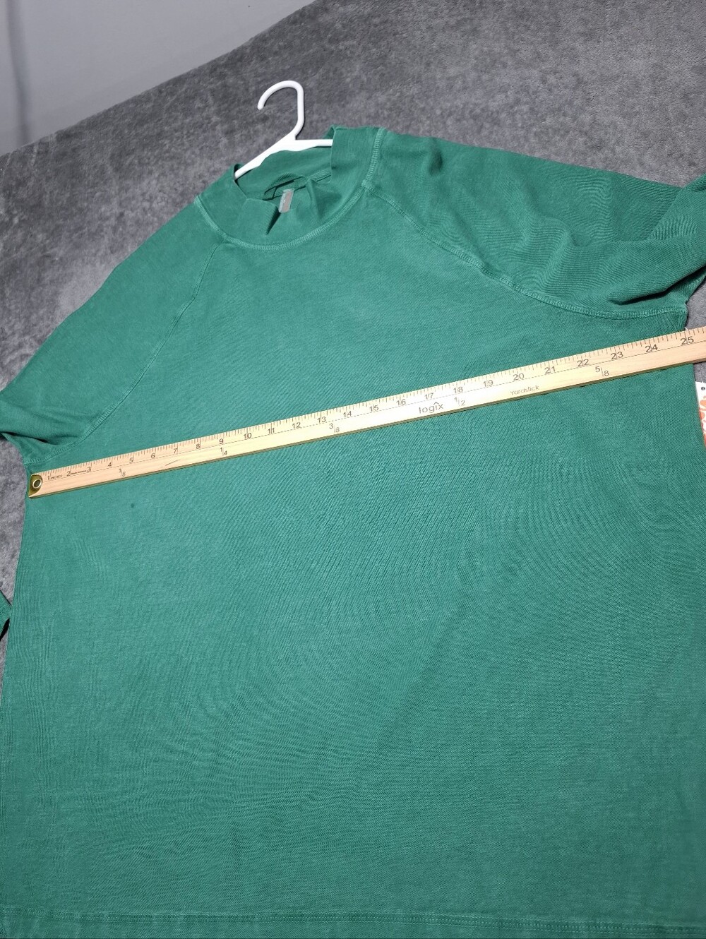 Free People Movement Restoration Layer Green Washed NWT Relaxed Fit Top Sz M - Picture 12 of 16